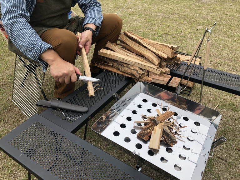 焚火台テーブル
